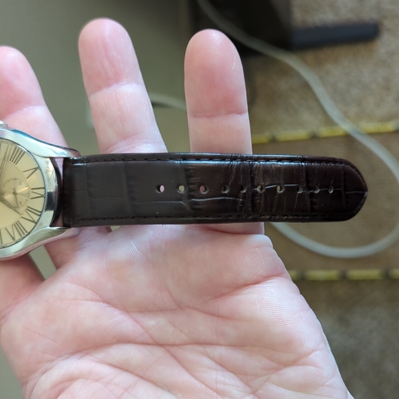 Emporio Armani watch for sale!! - Picture 2 of 4